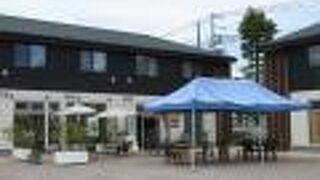 お洒落な雰囲気のカフェ