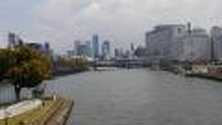 幾つもの橋が架かっています