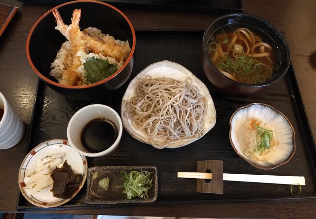 京都植物園近くの綺麗なお蕎麦屋さん