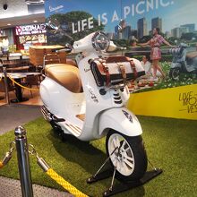 ベスパの展示