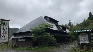 江戸時代の古民家で郷土料理