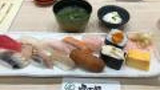 ランチ握りセットありますがお勧めはできません