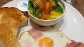 ホテル日航のカフェ