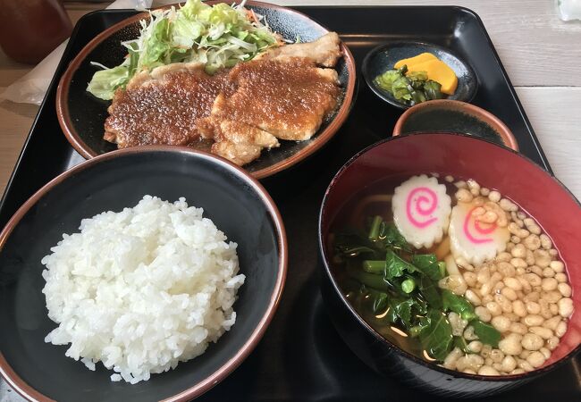 美味しい洋食屋さん