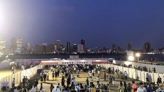 大迫力の花火大会です。