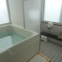 展望浴室・入って右側は湯風呂と洗い場。