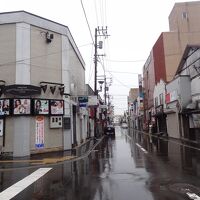 ホテルの近隣は歓楽街です。