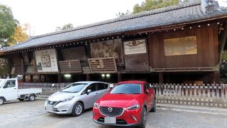 【絵馬堂】絵馬が奉納されている建物