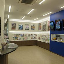 所内も大変に綺麗で、パンフレット類も充実