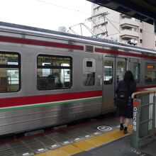 坂出駅にて。いまから乗りま〜す