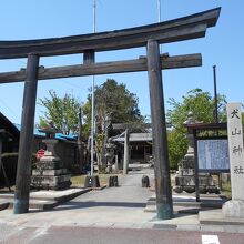 犬山神社鳥居