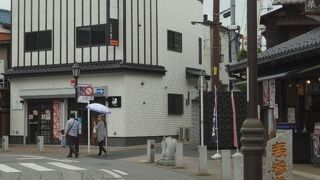 鰻を焼く香ばしい香りがしてきました