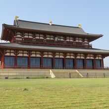 大きな建物です
