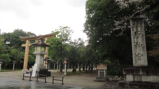 広い駐車場・広い敷地