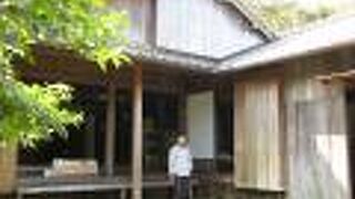 懐かしい昔の田舎の家という感じ