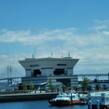 横浜港大さん橋国際客船ターミナル周辺