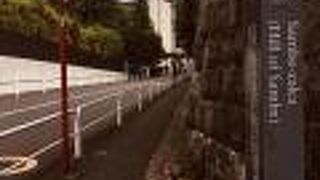 水坂とも呼ばれていた