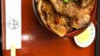 天ぷらより豚丼が有名
