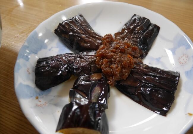 街の定食屋さん。