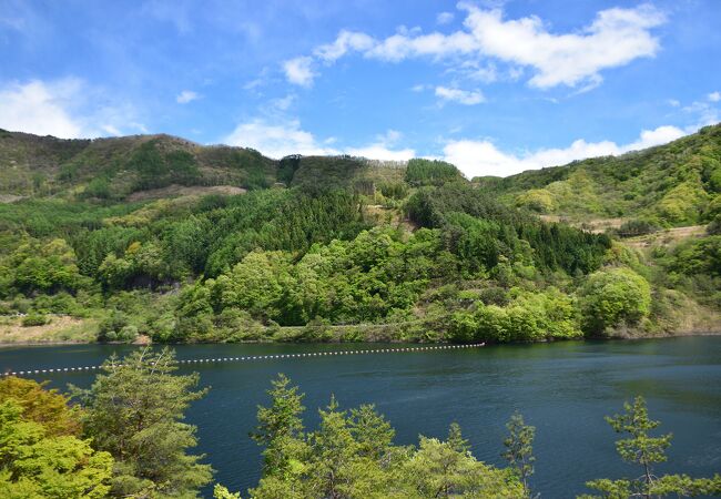 昇仙峡の上流部にあるダム湖