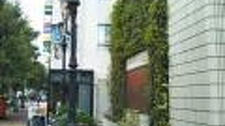 日本で最初のガス灯の碑