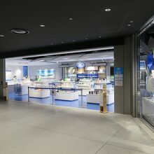 「BOEING STORE」です