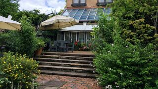 四季折々のお花が楽しめる