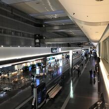 閑散とした様子