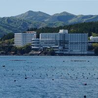 対岸から撮影　東館・南館あり