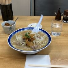味噌ラーメン900円！
