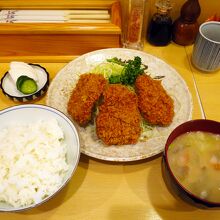 トンカツ定食