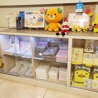 フロントではお土産を販売していました