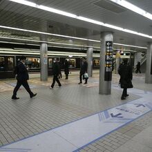 梅田駅の天王寺方面ホーム、建設放棄されたホームを再活用