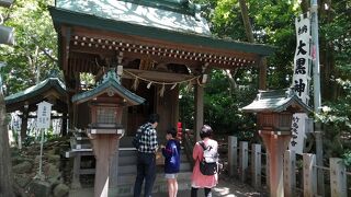 忘れずにお参りを…