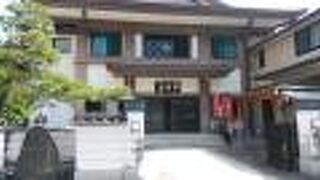 歯の神様を祀る珍しい寺院