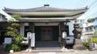 深川七福神の一つ、毘沙門天を祀る