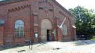 軍事博物館マネーシは潜水艦「ヴェシッコ」とセットで