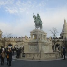 聖イシュトヴァーンの騎馬像