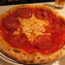 おなかが満腹になったピザ　辛くてお美味しかった