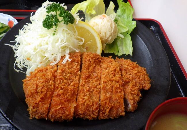 あえて「とんかつ定食」