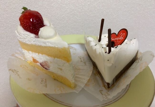 TauT阪急洛西口駅改札前にオープンしたケーキ屋さん。　