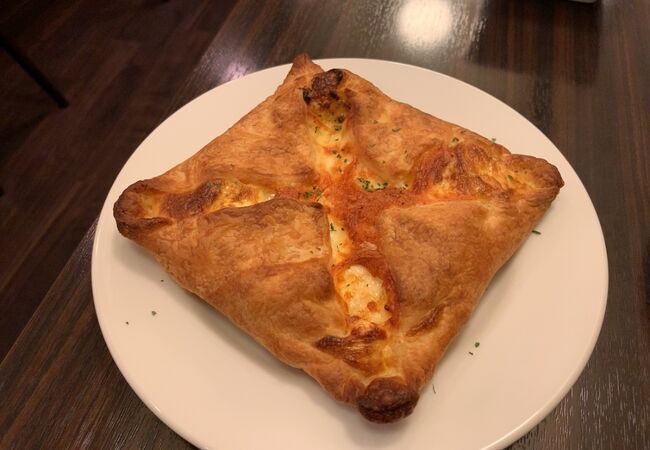 キッシュがめちゃくちゃ美味しい!　お一人様での来店だと、お得メニューあり(平日限定)!