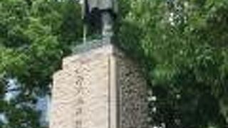 リアルな顔立ち