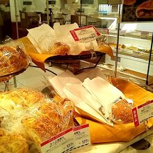 ポール・ボキューズ・ベーカリー 大丸東京店