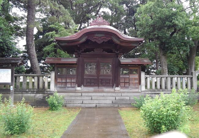 称念寺にあります