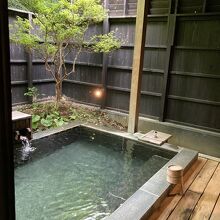 離れ　露天風呂