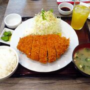 Although the interior is an ordinary pork cutlet restaurant, it has a very outlandish menu