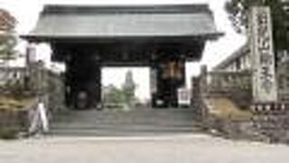 東照宮の表参道から輪王寺へ