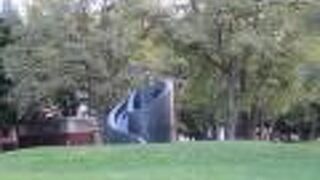 大通公園にあります