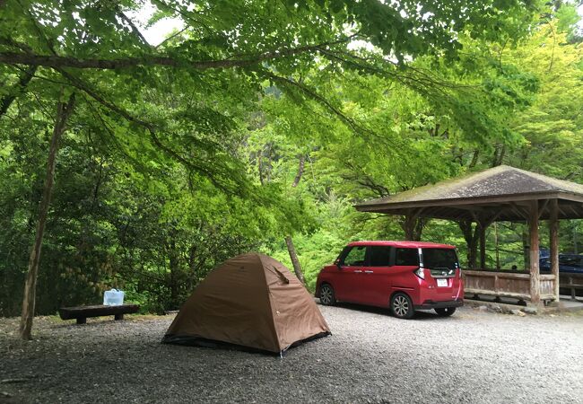松葉川温泉まで歩いて行ける無料キャンプ場